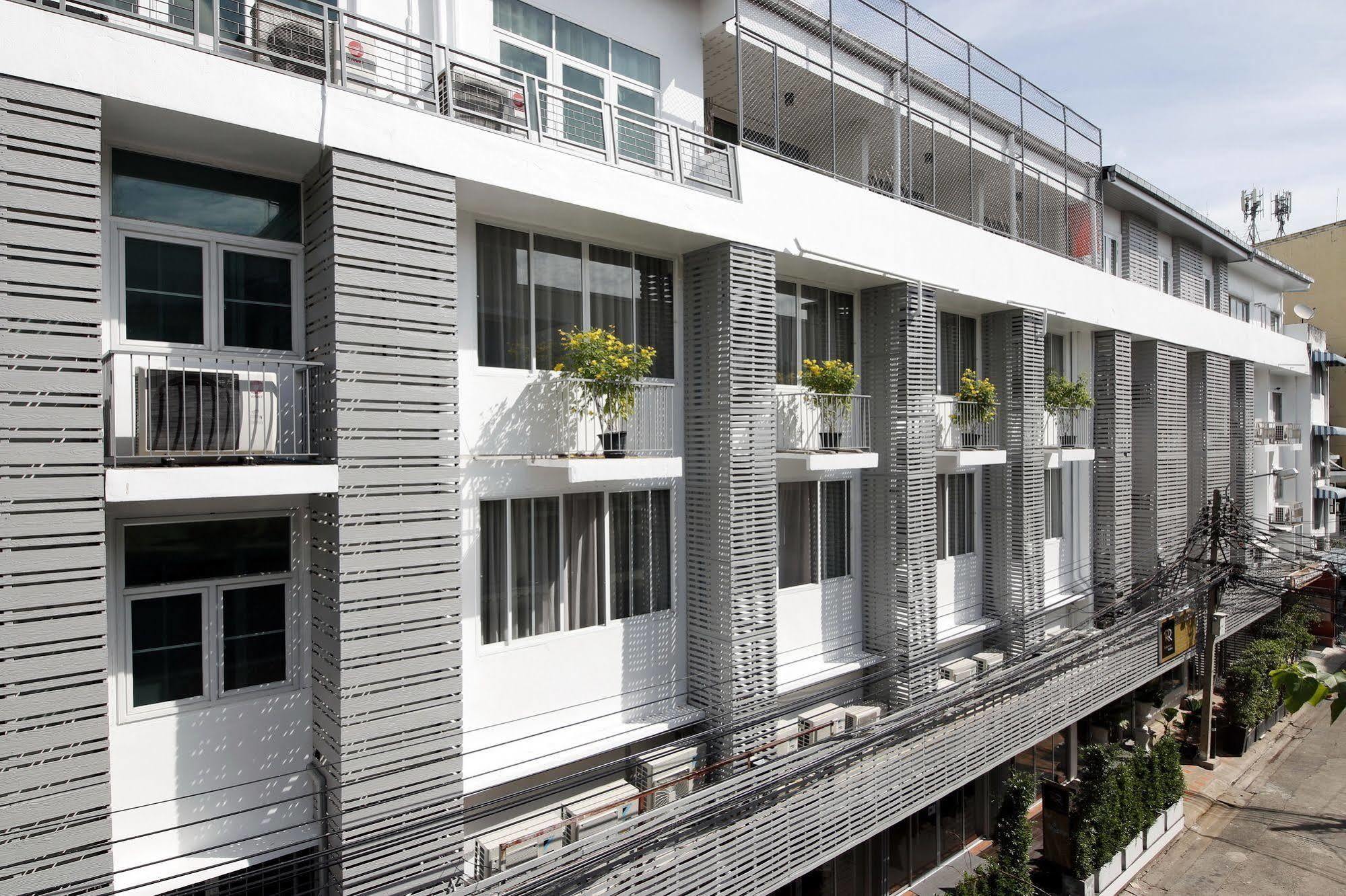 Ratchadamnoen Residence Bangkok Exterior foto